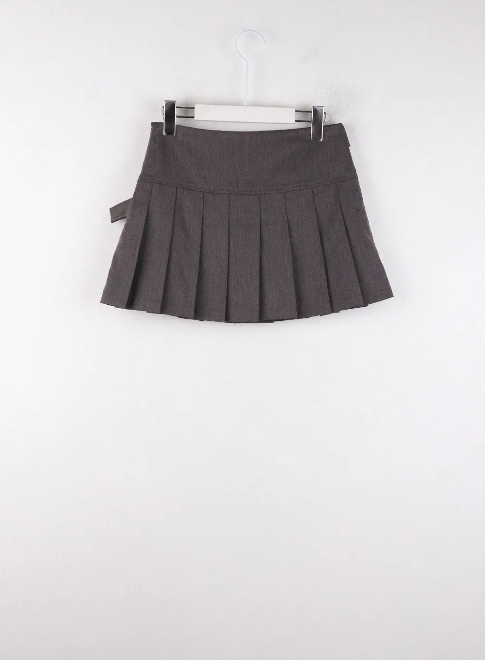 Asymmetrical Belt Pleated Mini Skirt CD308