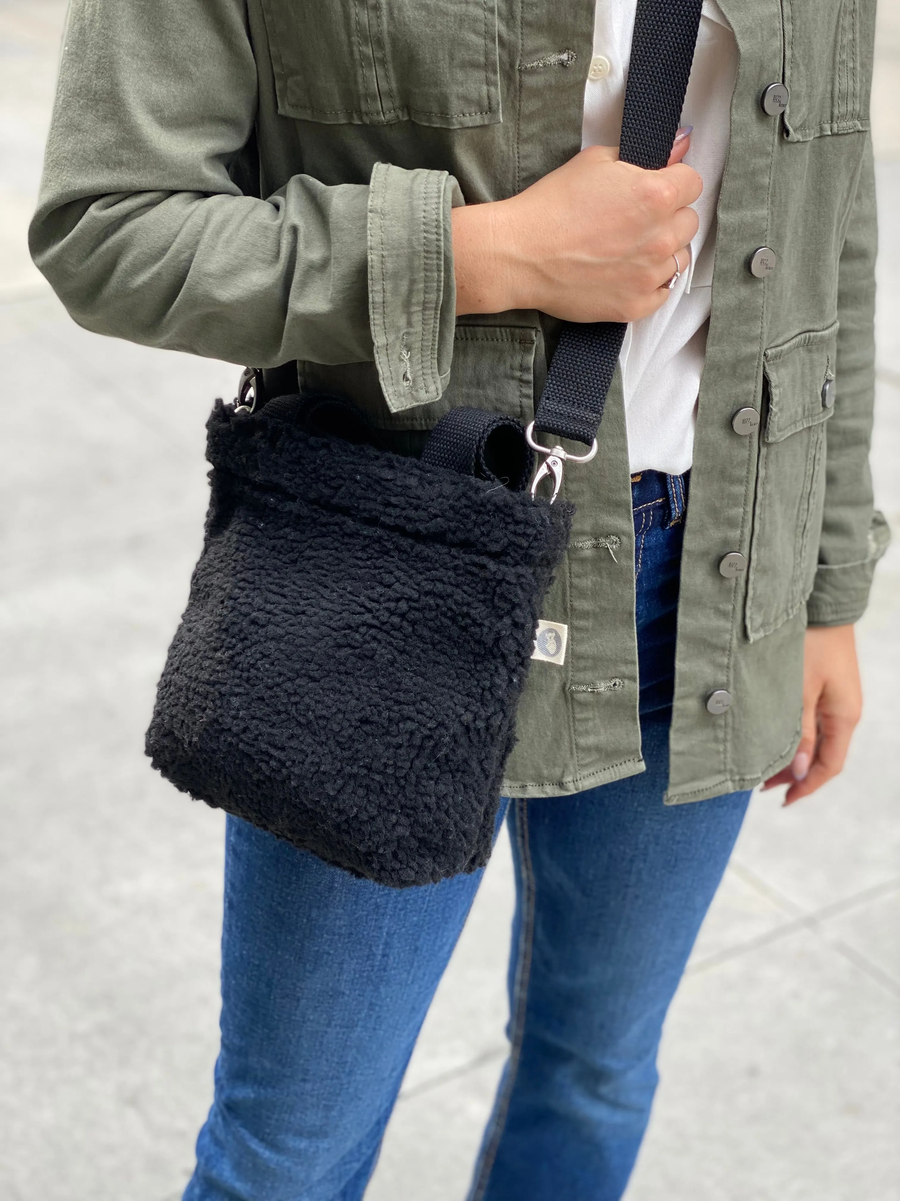 Midi Town Crossbody Bag: Black Sherpa