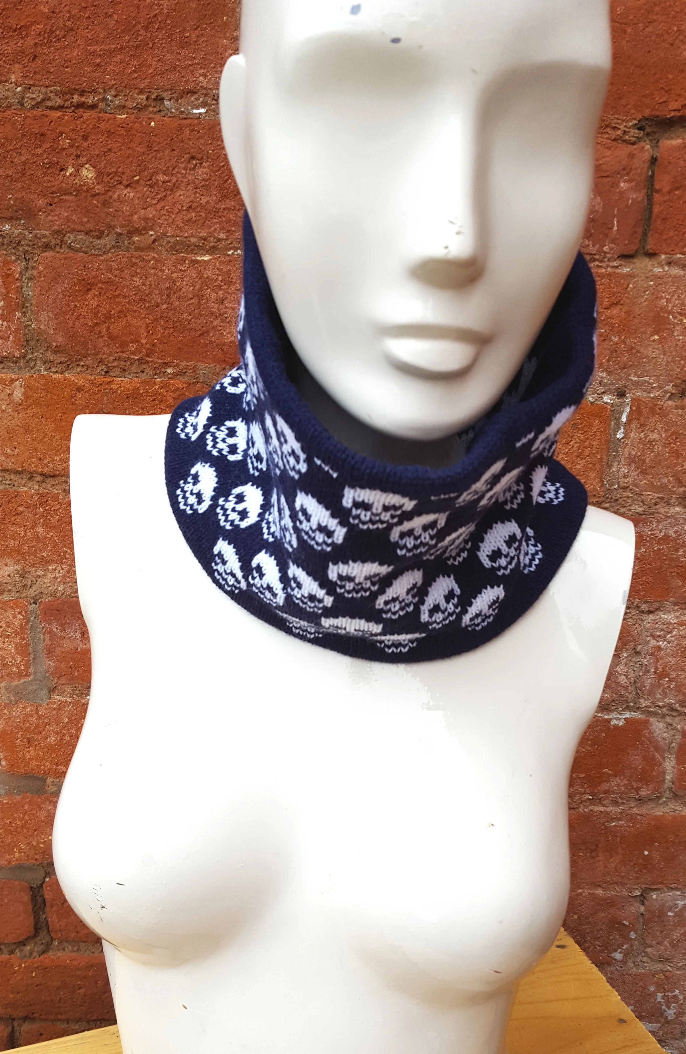 Neck warmer, Unisex ski cowl, bikers cowl, double thickness & totally reversible