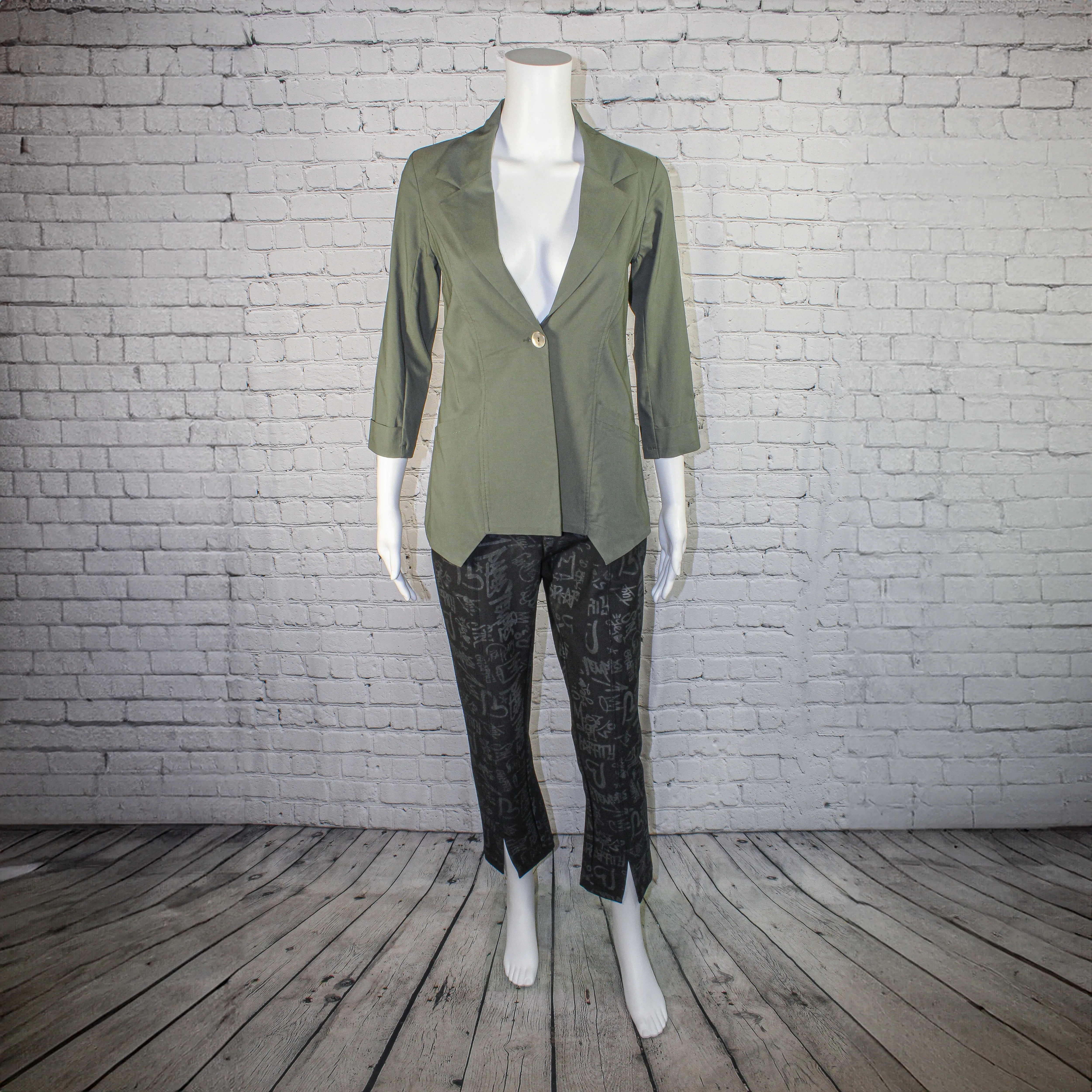 NEW! Jiffy Jacket in Olive by Porto