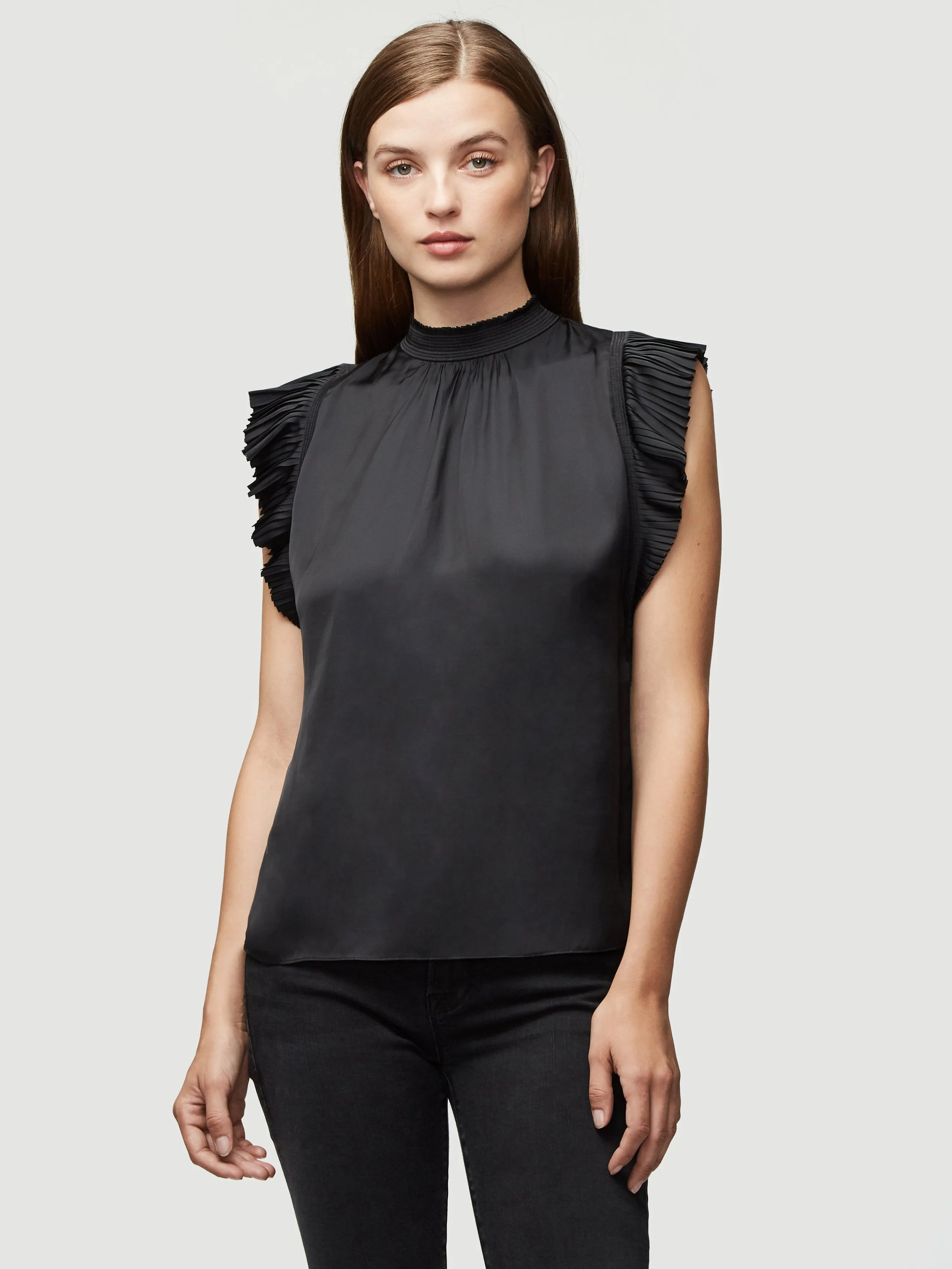 Pleated Ruffle Sleeveless Top -- Noir