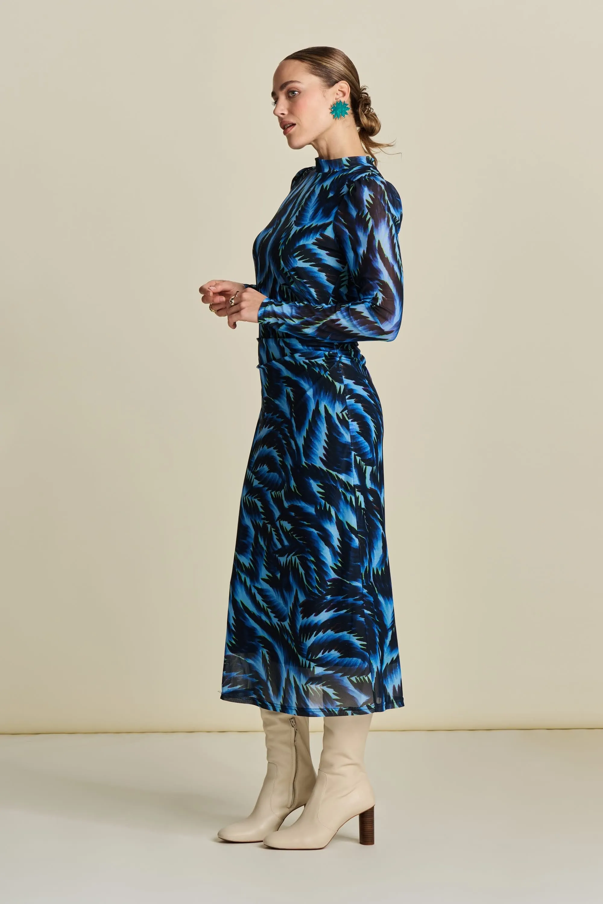 ROBE - Feathers Blue Mesh