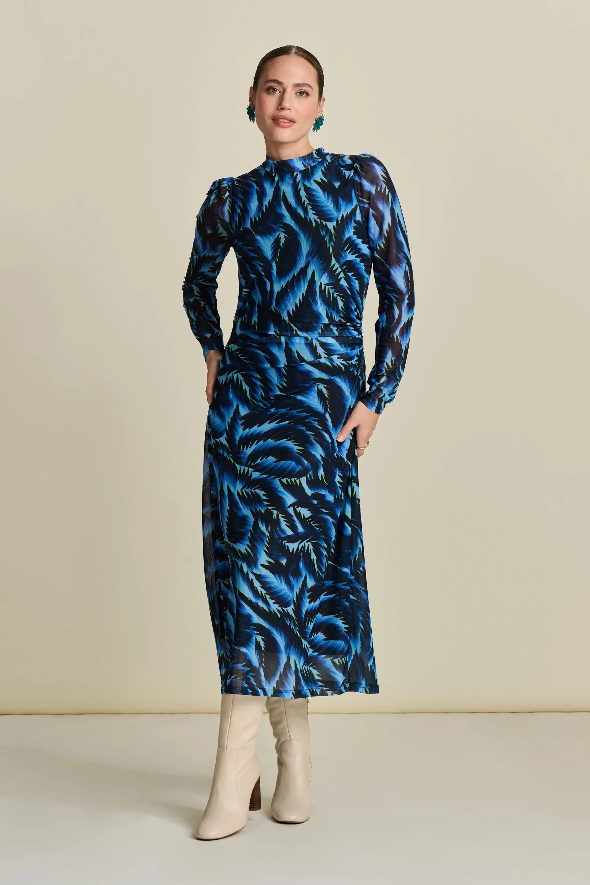 ROBE - Feathers Blue Mesh